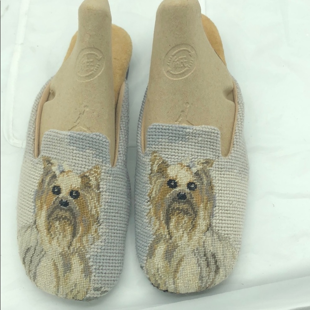 Amy Jo Gladstone New York Yorkie Needlepoint Mule Slippers Women's Small